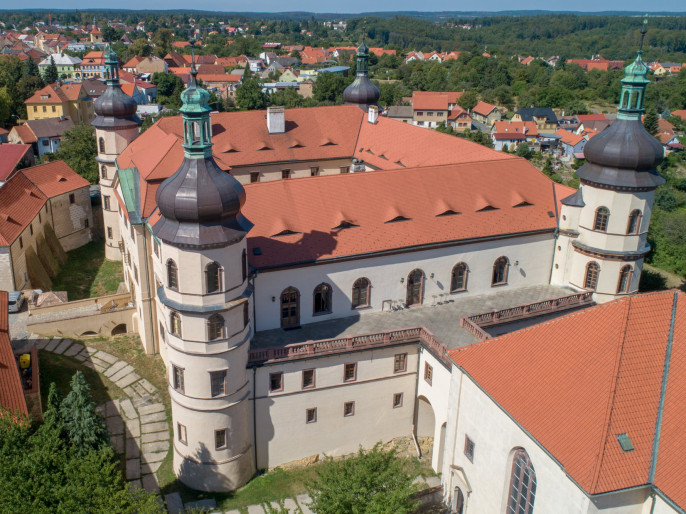 2018-Kostelec n.Č.l.-zámek_01