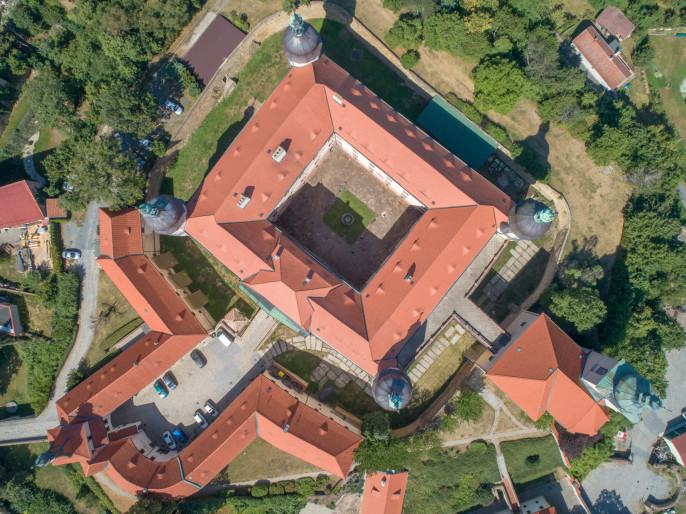 2018-Kostelec n.Č.l.-zámek_08